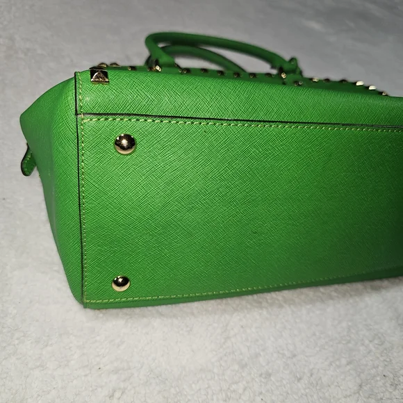 Michael Kors Green Studded Women's Bag - Picture 6 of 16